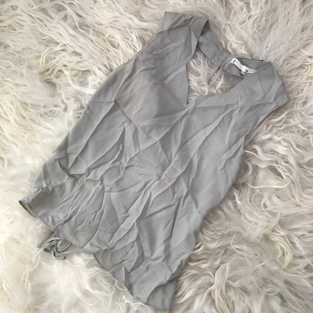 3.1 PHILLIP LIM Silk V-Neck Top - Picture 3 of 6